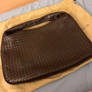 NWT Bottega Venetia medium hobo bag